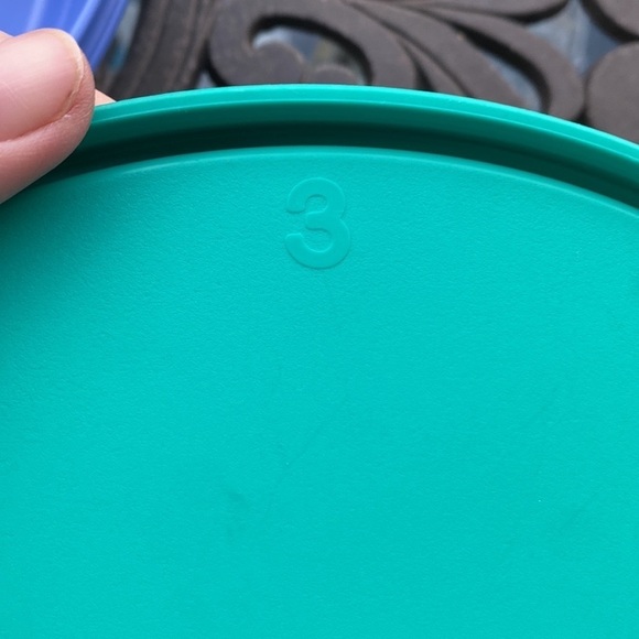 Tupperware - blue green 3 compartment storage microwaveable 3284C-3 W/Lid - Picture 5 of 11